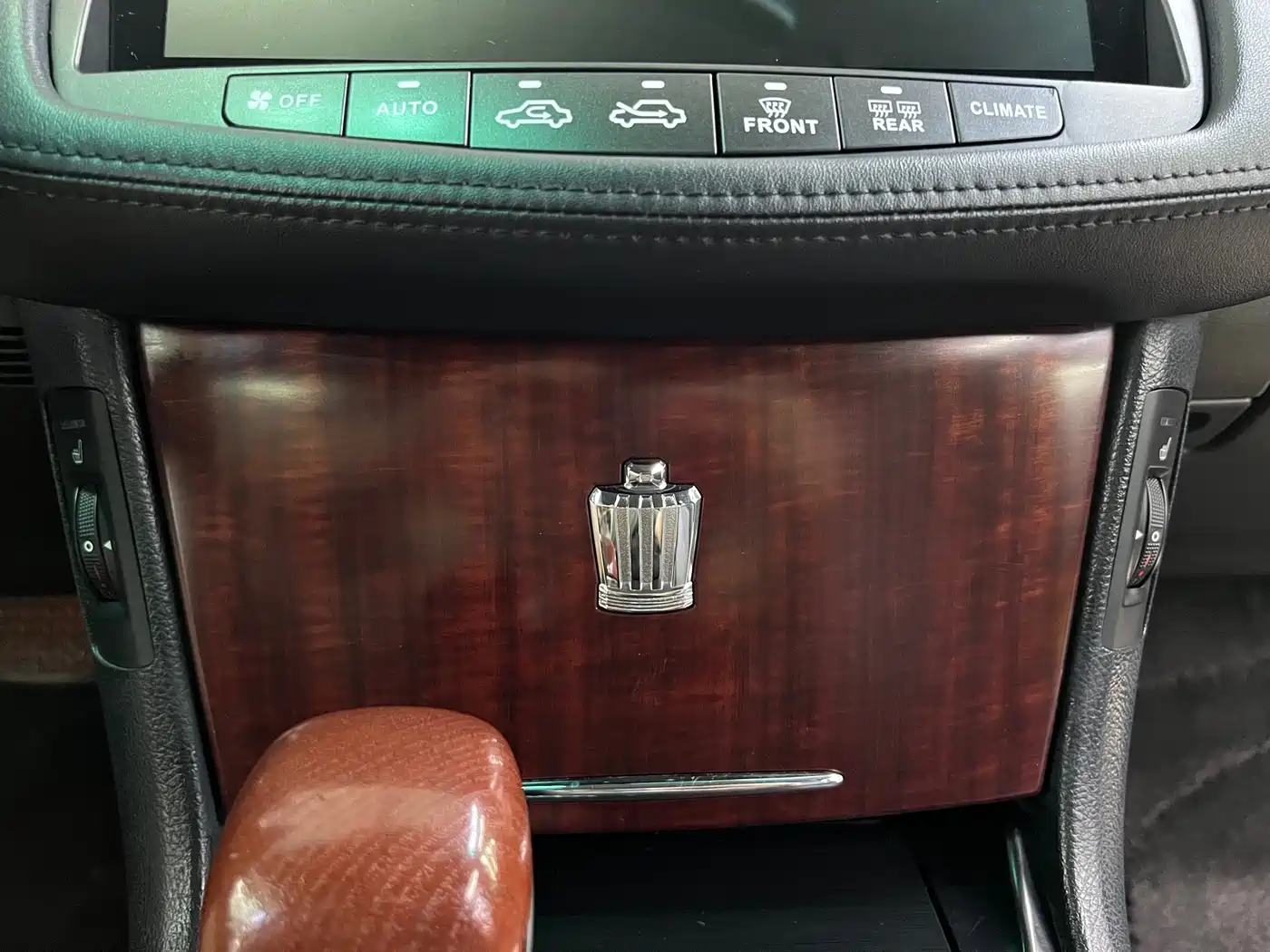 Toyota Crown 2010 2.5L Royal Leather Sunroof Navigation фото 13