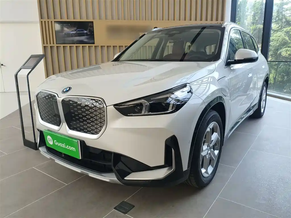 BMW iX1 2023 eDrive25L X Design Package