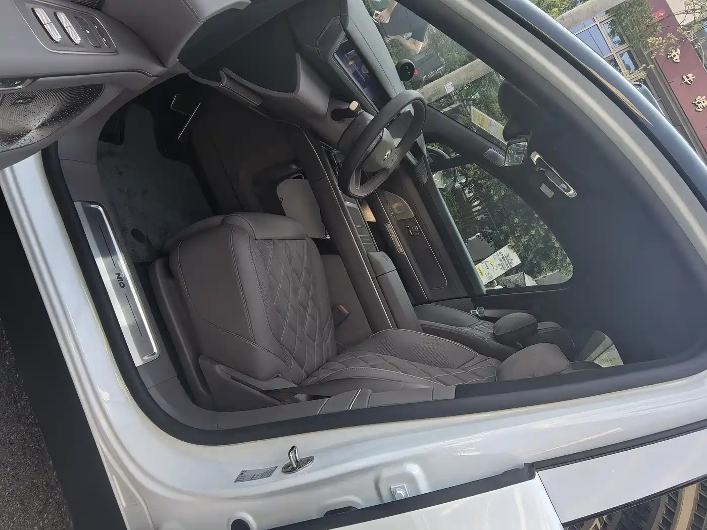 NIO ES8 2026 2025 Model 6-Seat Executive Luxury Edition