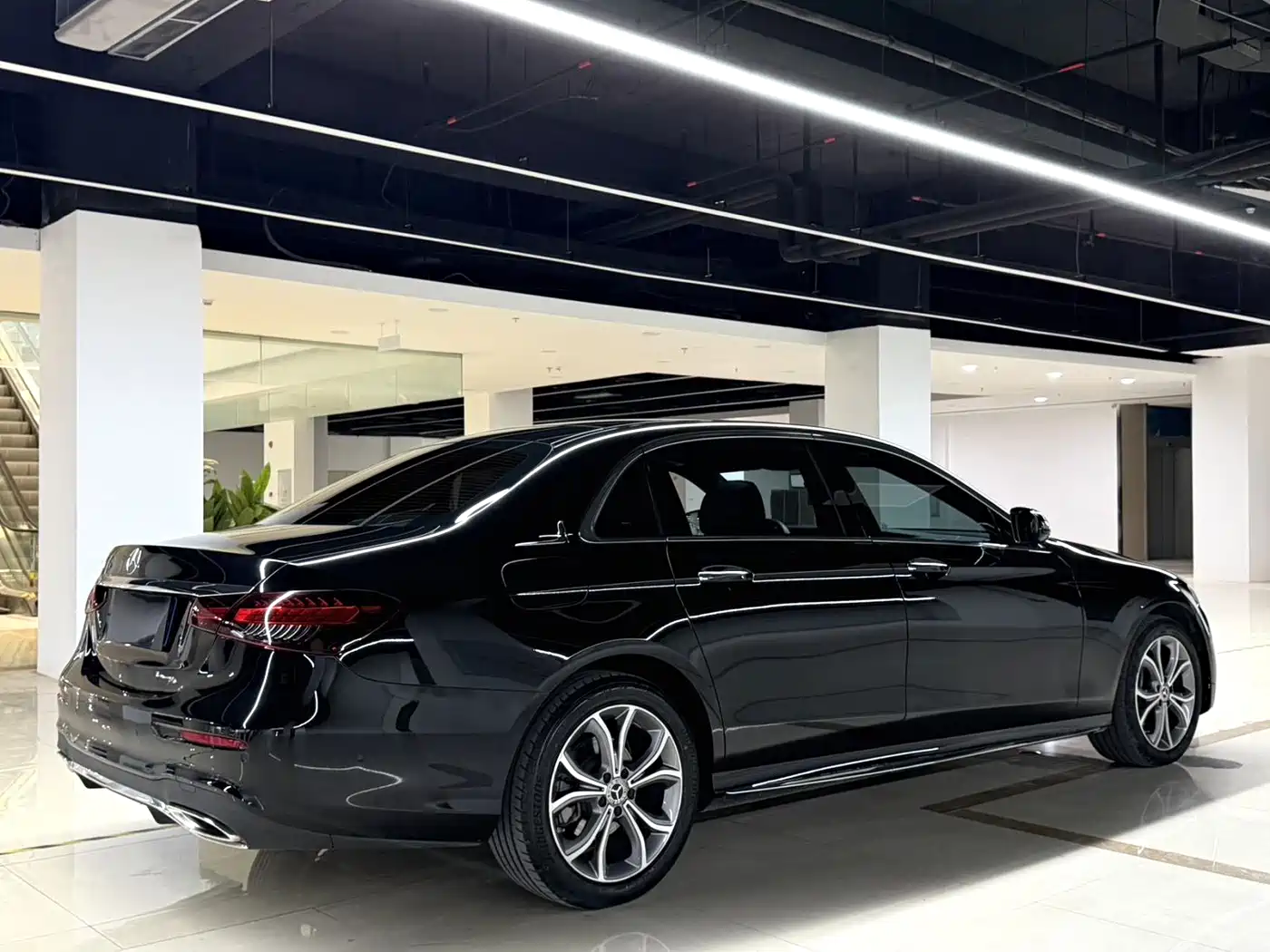Mercedes-Benz E-Class 2022 Facelift E 300 L Sport Luxury Style фото 9