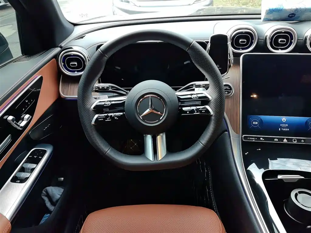 Mercedes-Benz GLC 2024 Facelift GLC 300 L 4MATIC Sport 7-seater фото 6