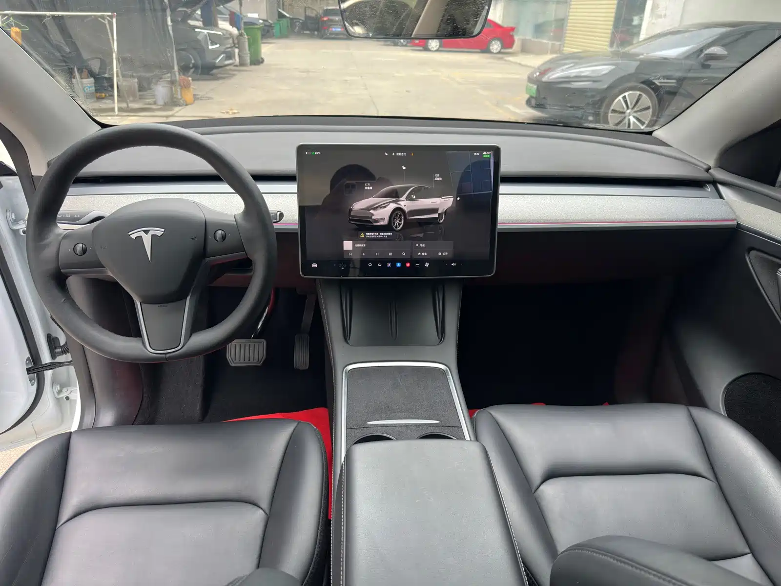 Фото 4 - Tesla Model Y