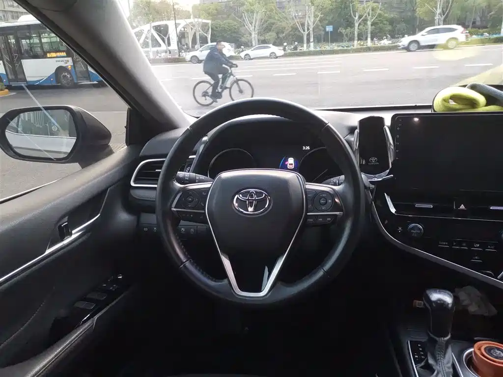 Toyota Camry 2021 2.0G Luxury Edition фото 6