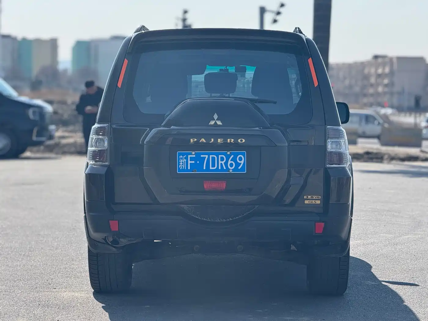 Mitsubishi Pajero (Import) 2018 3.0L Automatic Premium Edition фото 4