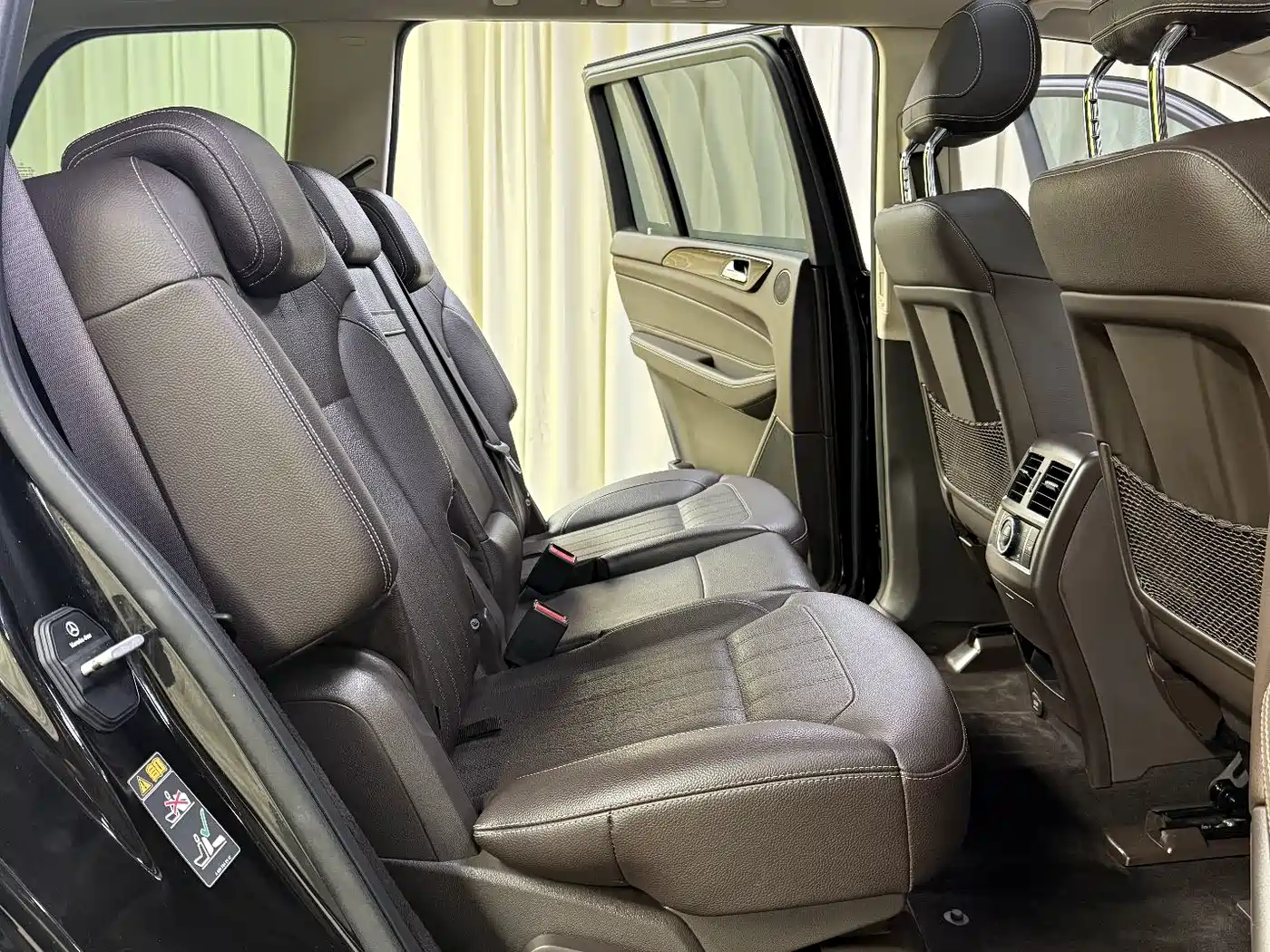 Mercedes-Benz GLS 2018 GLS 400 4MATIC Luxury фото 25