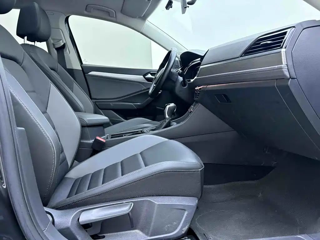 Volkswagen Sagitar 2020 280TSI DSG Luxury China VI 18