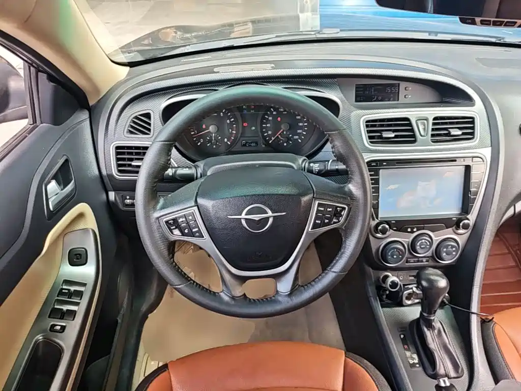 Haima Familia 2015 2014 M5 1.6L Automatic Elite