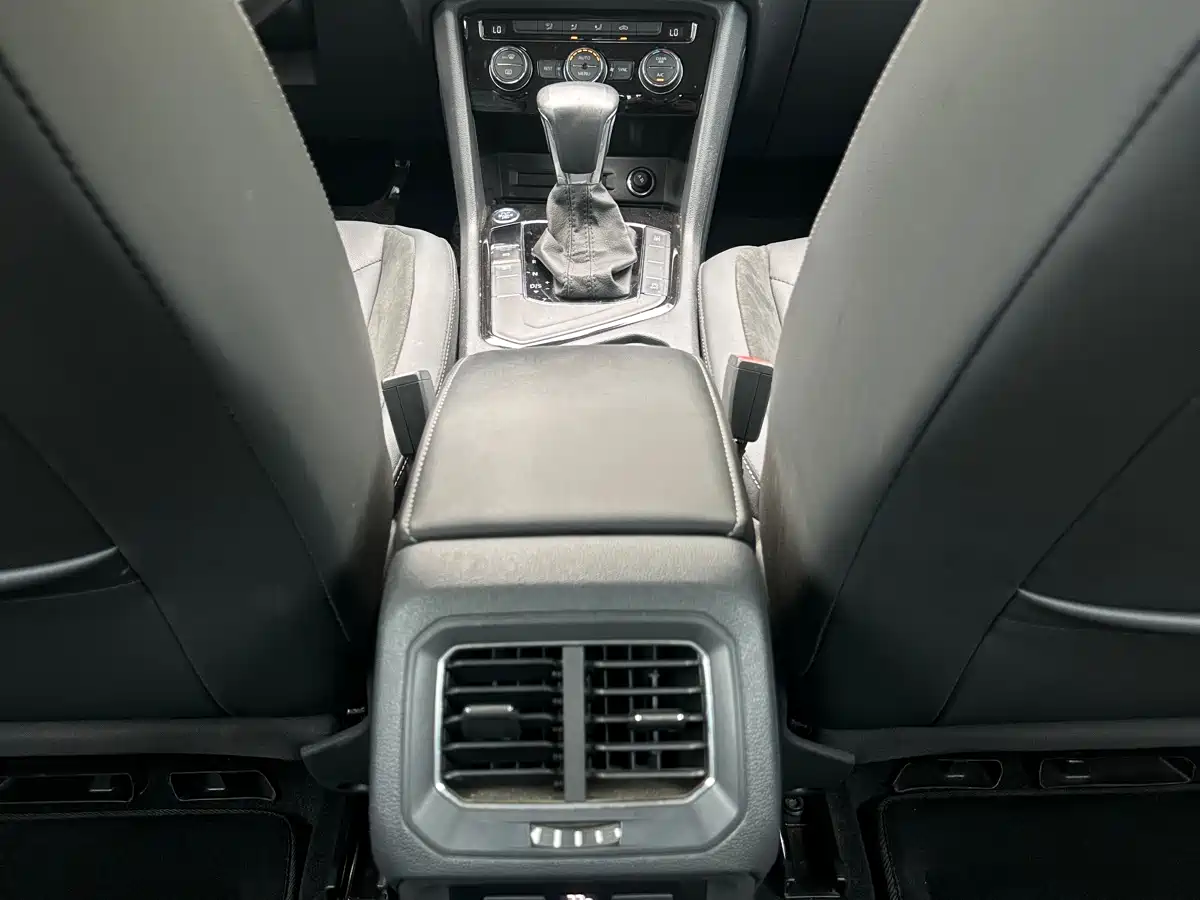 Volkswagen Tiguan L 2018 280TSI Automatic 2WD Comfort фото 15