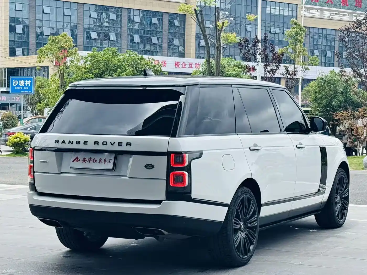Land Rover Range Rover 2019 3.0 SC V6 Prestige Genesis Extended Edition фото 5