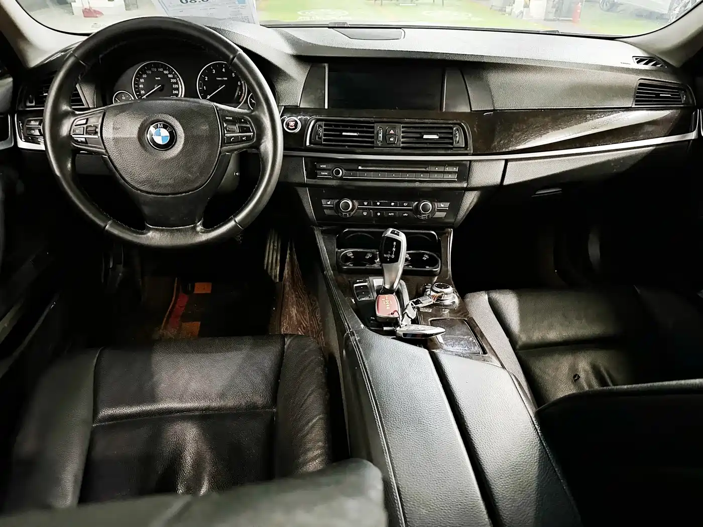 صورة 9 - BMW 5 Series (Import)