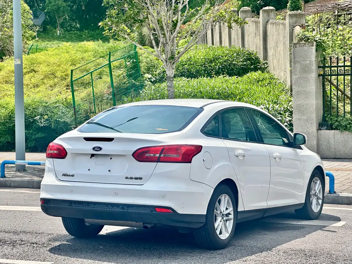 Photo 16 - Ford Focus