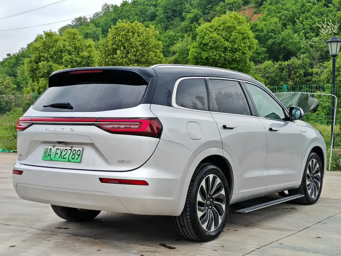 AITO Wenjie AITO M7 2024 1.5T AWD Plus 5-Seater фото 7
