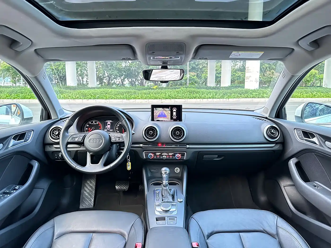 Audi A3 2018 30th Anniversary Limousine 40 TFSI Style фото 14