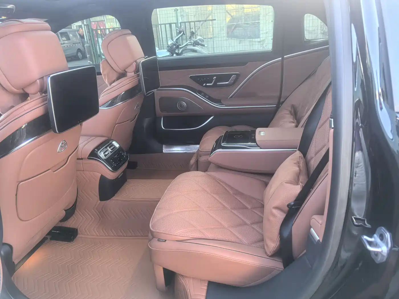 Mercedes-Benz Maybach S-Class 2023 S 480 4MATIC фото 6