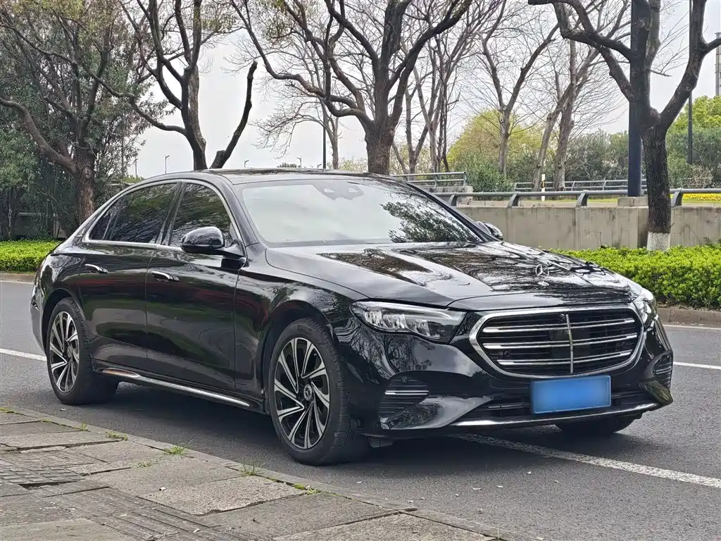 Mercedes-Benz E-Class 2025 E 300 L Luxury фото 5