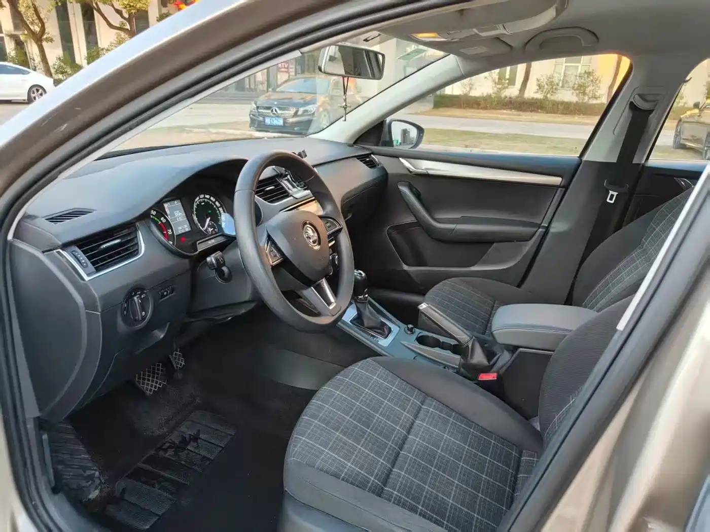 Škoda Octavia 2020 1.5L Automatic Smart Comfort Edition фото 5