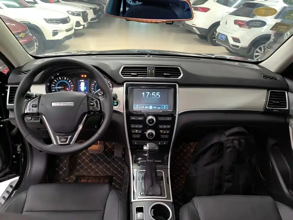Фото 10 - Haval H2