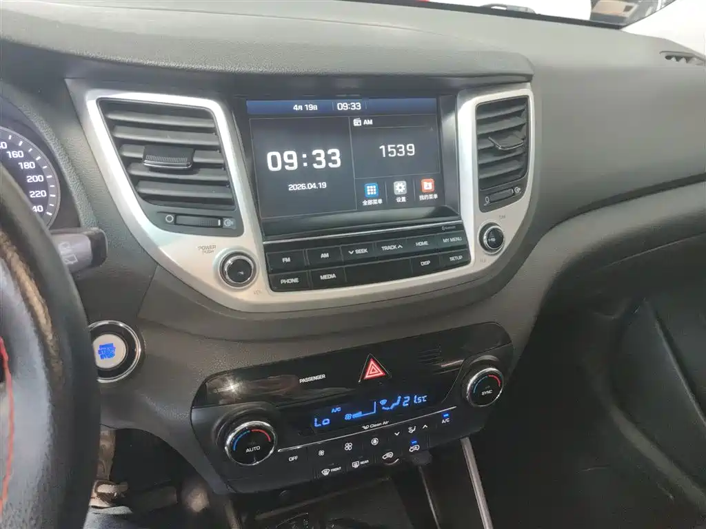 Hyundai Tucson 2015 1.6T Dual Clutch 2WD Smart фото 9