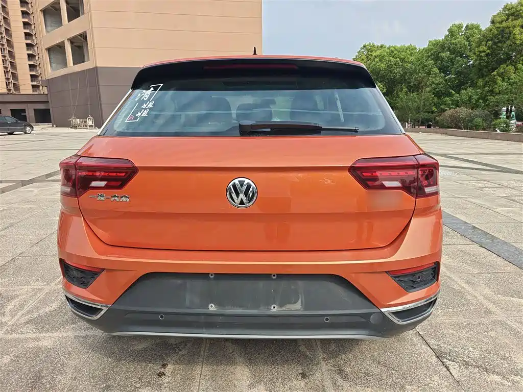Volkswagen T-ROC 2019 280TSI DSG 2WD Comfort Version China VI фото 4