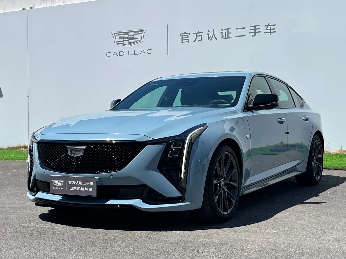 Cadillac CT5 2025 Model 28T Track Performance Edition + Peak Track Package