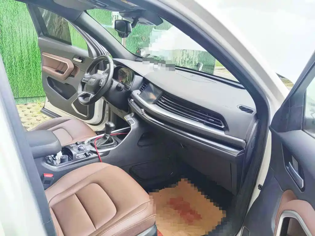 Photo 13 - Haval H6