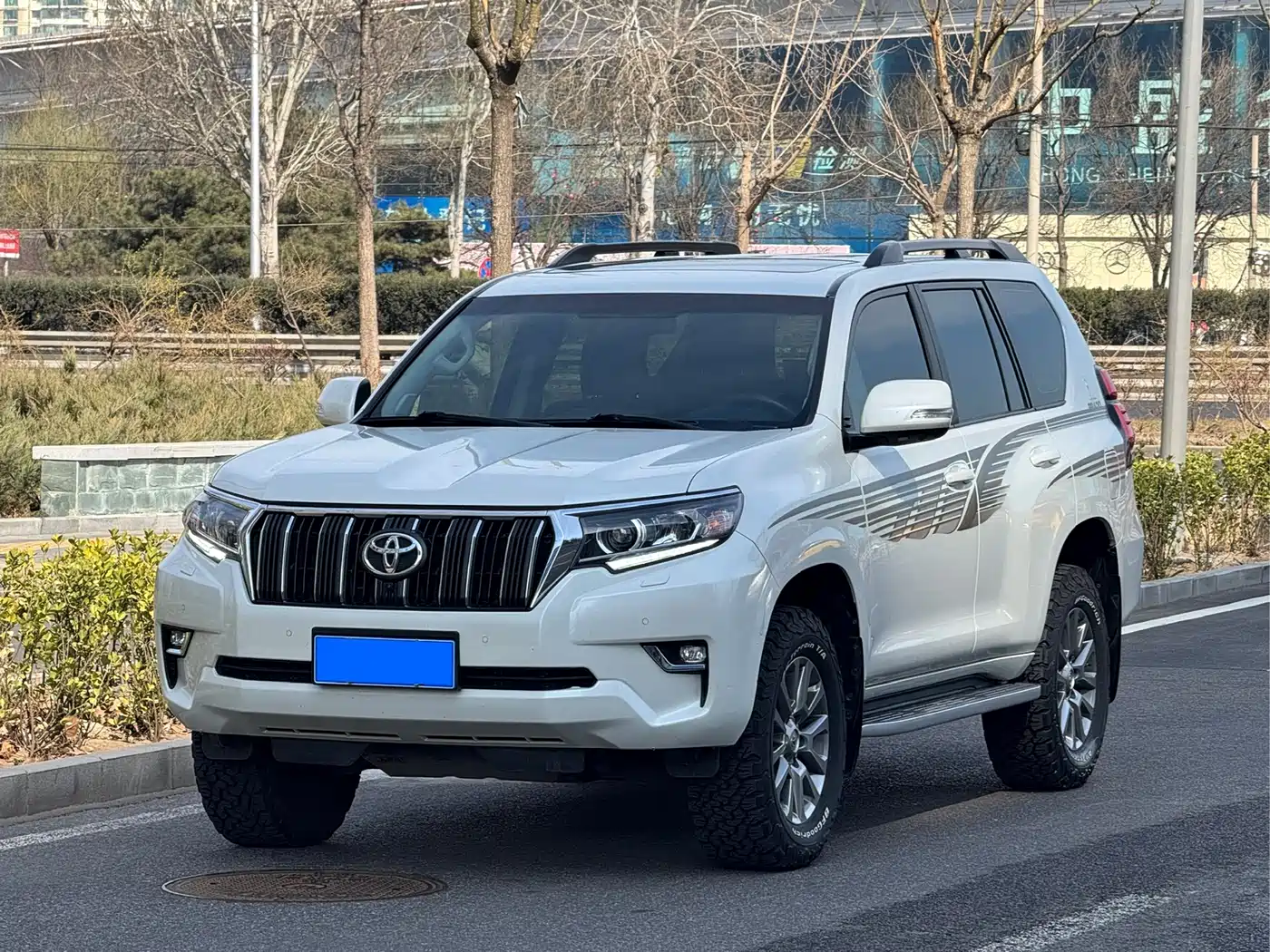 TOYOTA PRADO