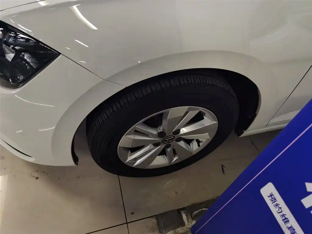 Volkswagen Polo 2021 Plus 1.5L Automatic Panorama Enjoyment Edition фото 25