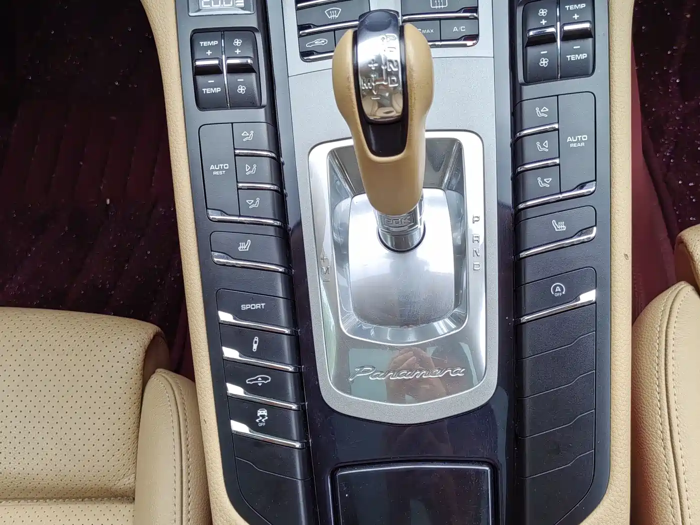 Porsche Panamera 2014 Panamera 4 3.0T фото 25