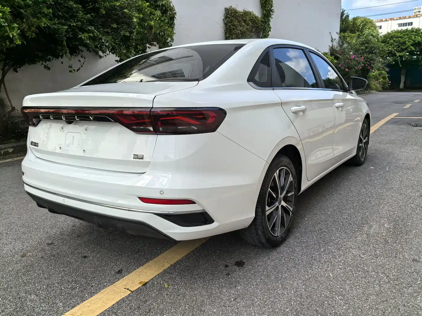 GEELY AUTOMOBILE EMGRAND