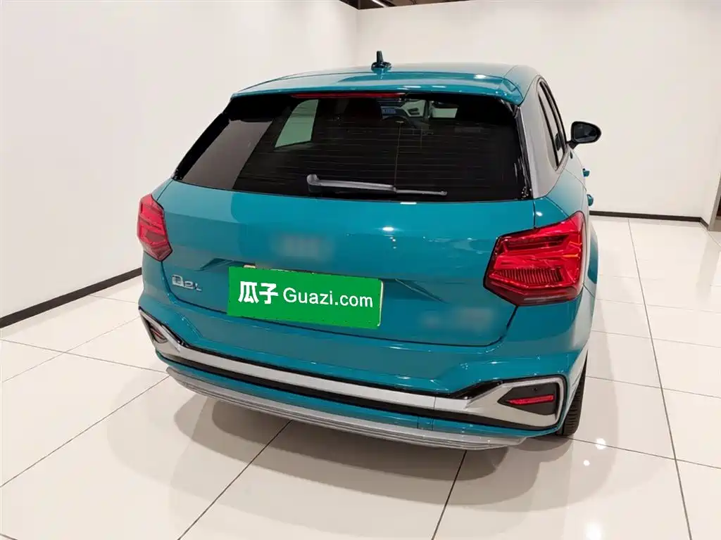 AUDI Q2L E-TRON