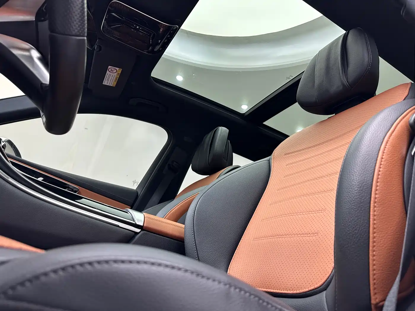 Mercedes-Benz GLC 2024 GLC 260 L 4MATIC Luxury 5-seater фото 14