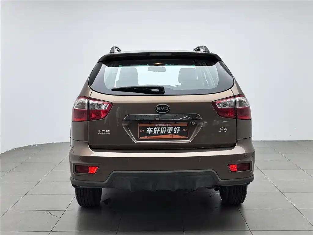 BYD S6 2013 Joy Edition 2.0L Manual Premium 5-seater фото 4