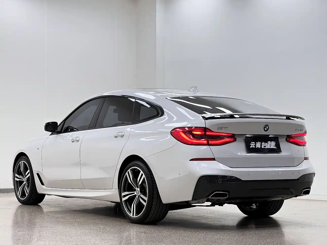 BMW 6 Series GT 2018 630i M Sport Package фото 4
