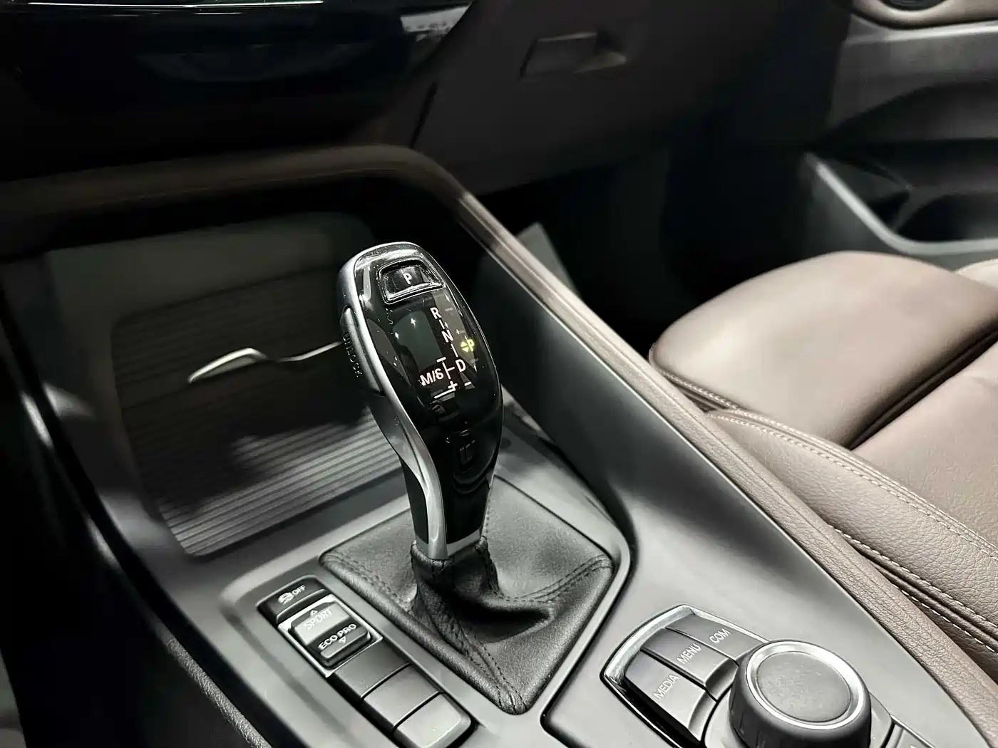 BMW X1 2020 sDrive20Li Fashion Model фото 10