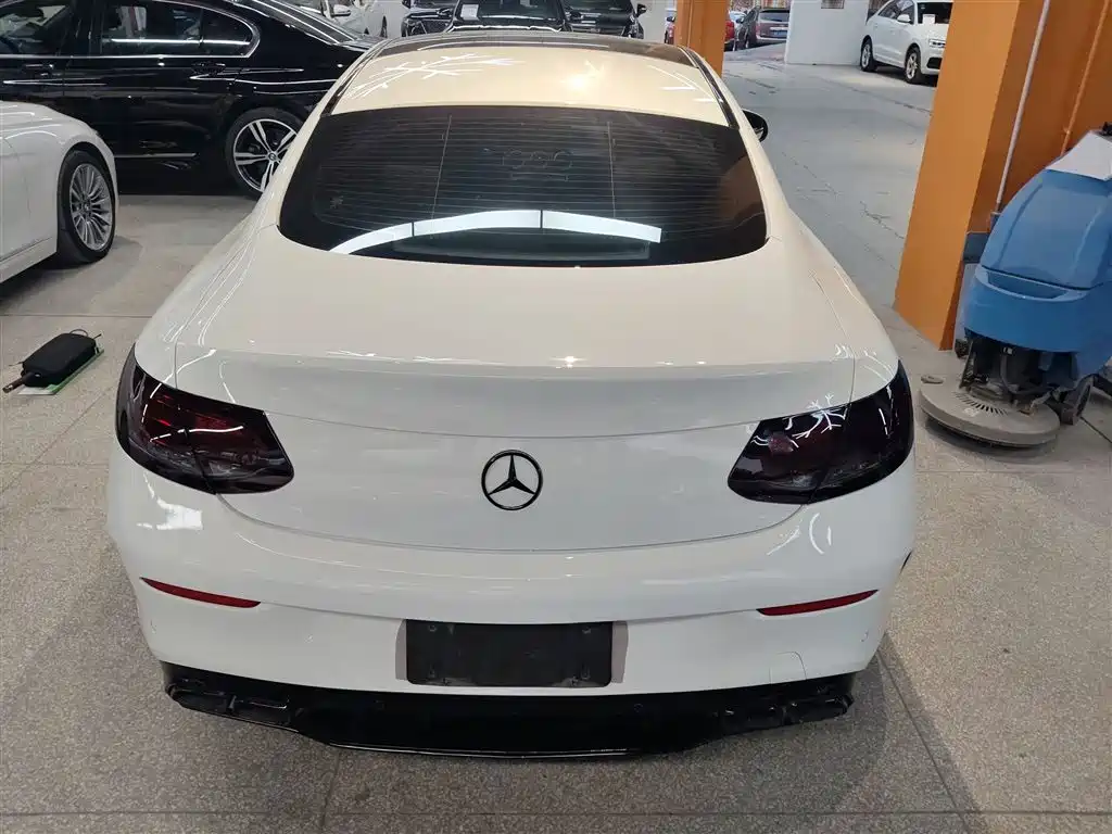 MERCEDES-BENZ CLASS C (IMPORTED)