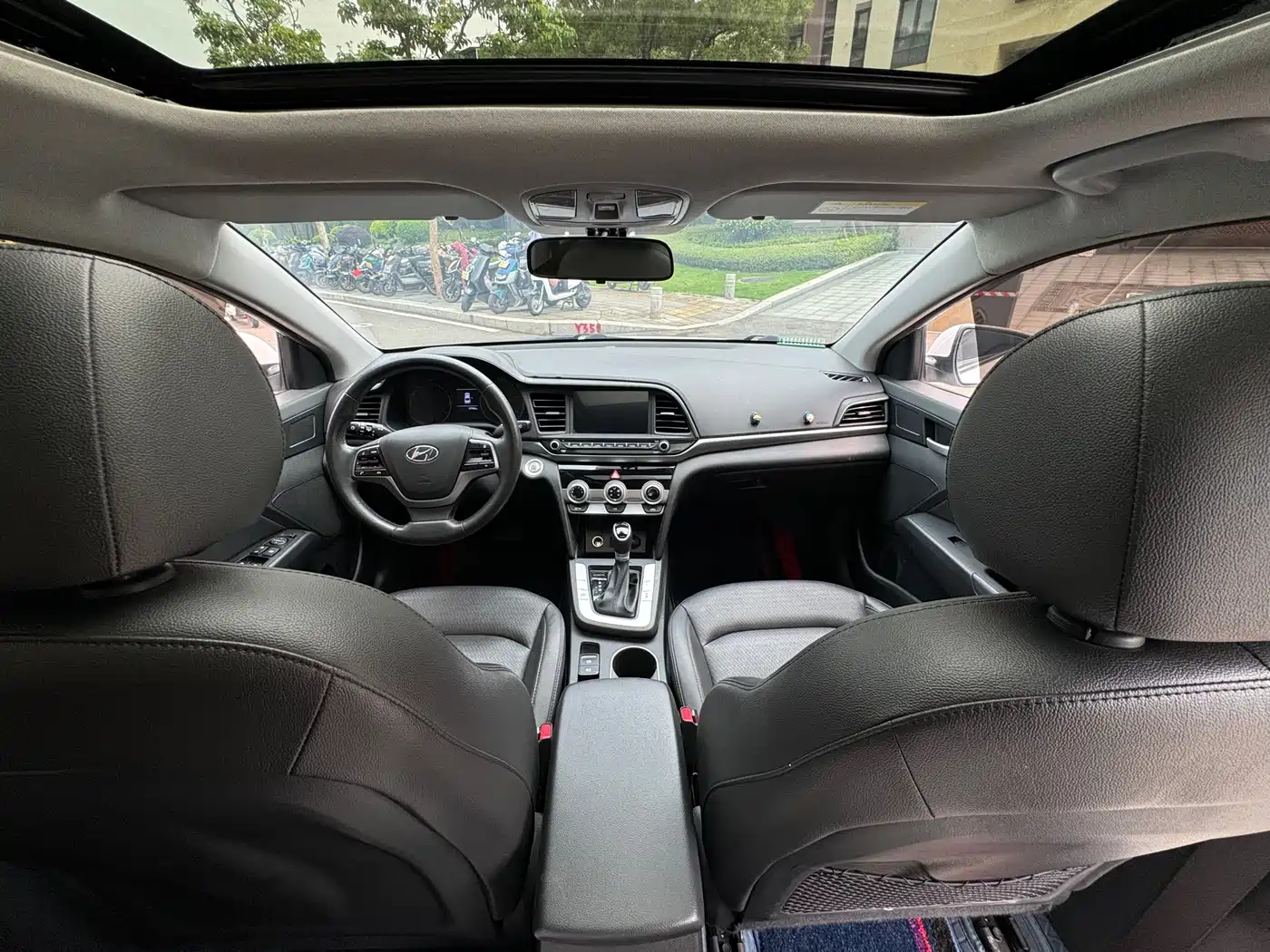 Hyundai Elantra 2020 1.5L CVT Smart Style·Elite фото 9