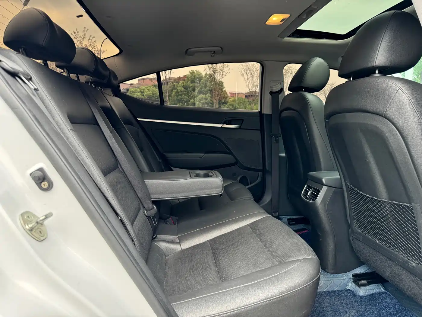 Hyundai Elantra 2020 1.5L CVT Smart Style·Elite фото 6