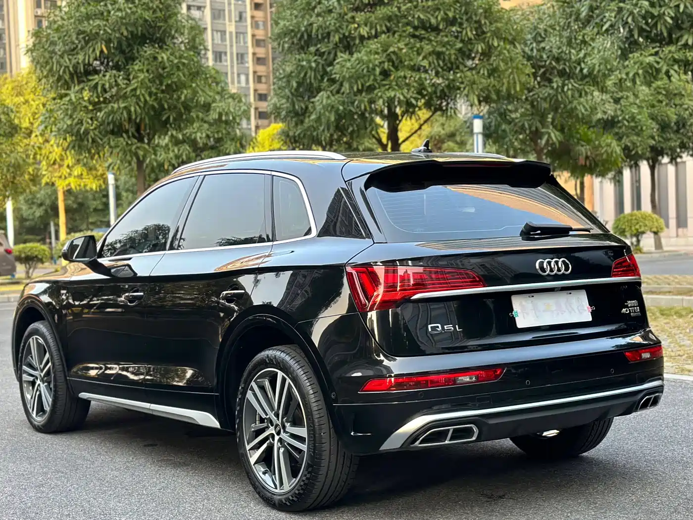 Audi Q5L 2022 40T Luxury Dynamic фото 5