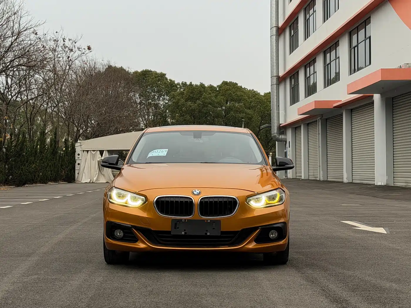 BMW 1 Series 2017 118i Sport фото 3