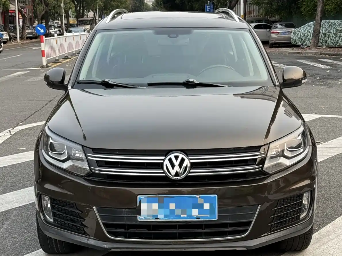 Volkswagen Tiguan 2015 1.8TSI Automatic 2WD Highline фото 2