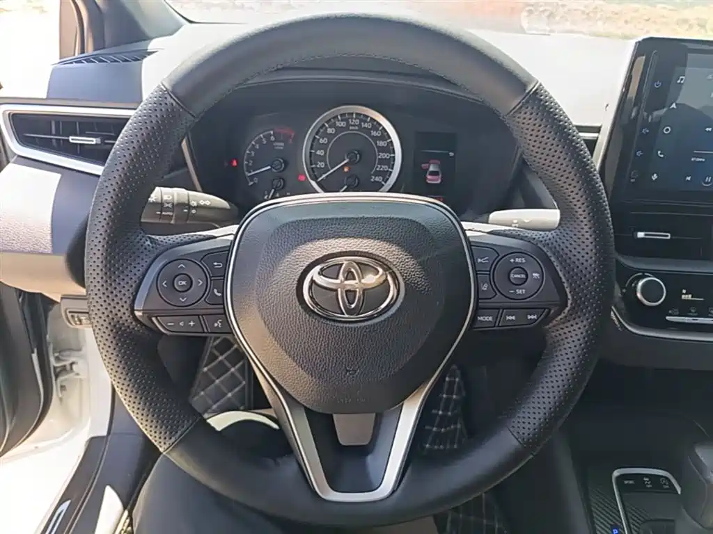 Toyota Levin 2022 185T CVT Luxury Edition фото 11