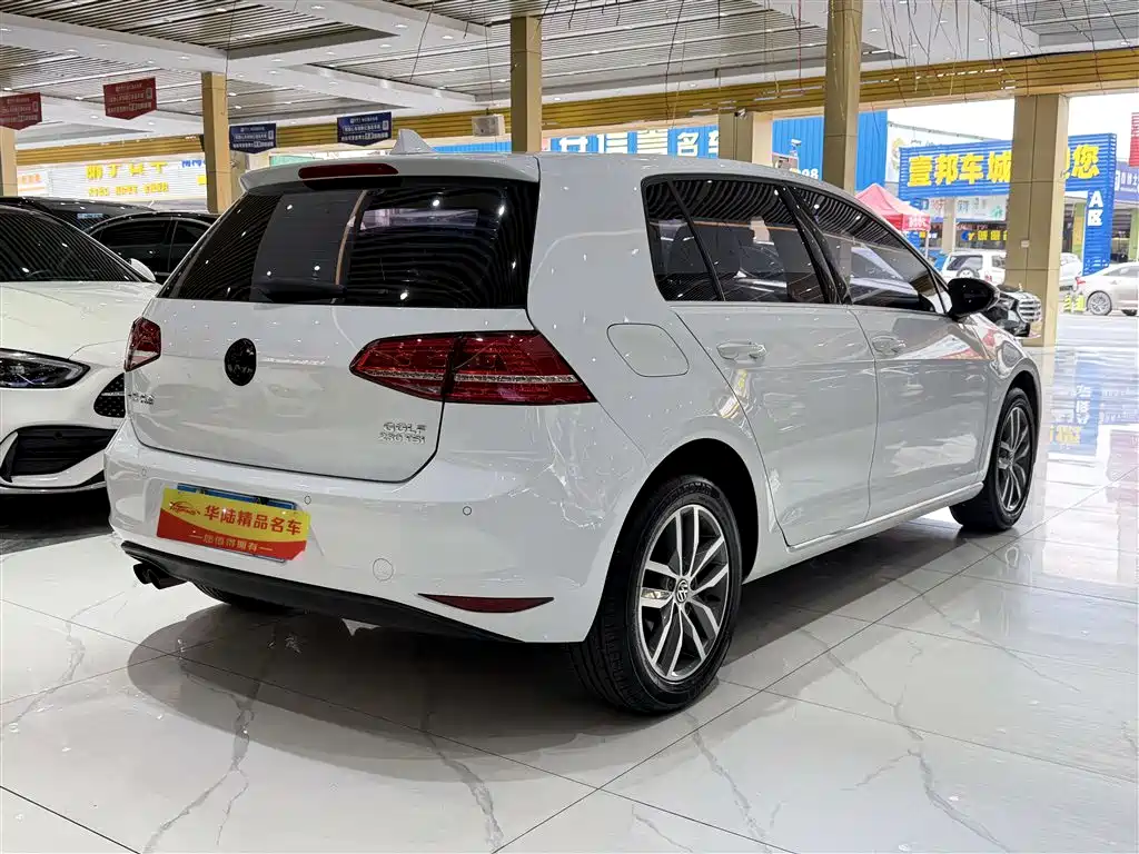Volkswagen Golf 2015 1.4TSI Automatic Luxury фото 6