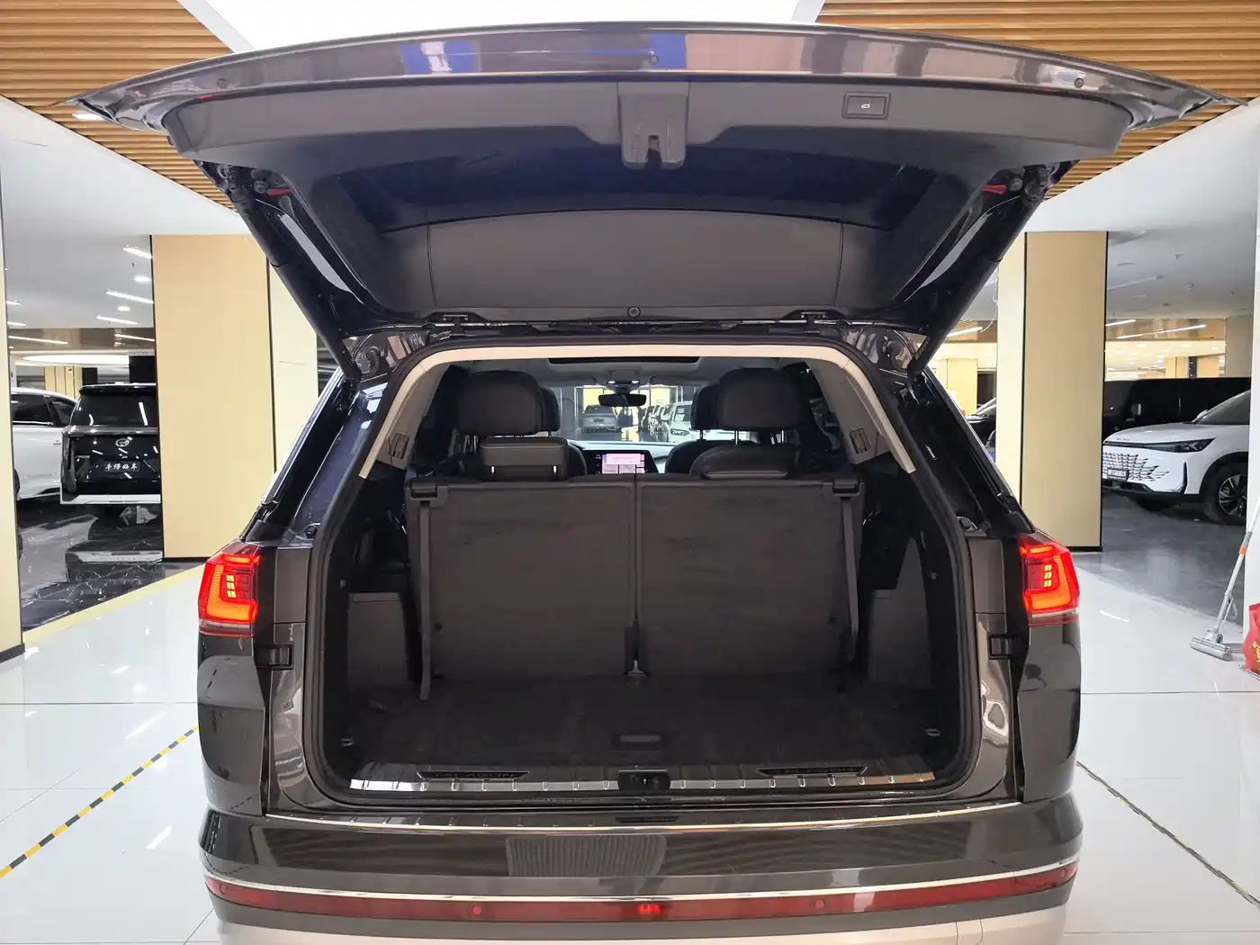 Volkswagen Talagon 2022 380TSI 4WD Luxury Premium Pro Edition 6-seater фото 19