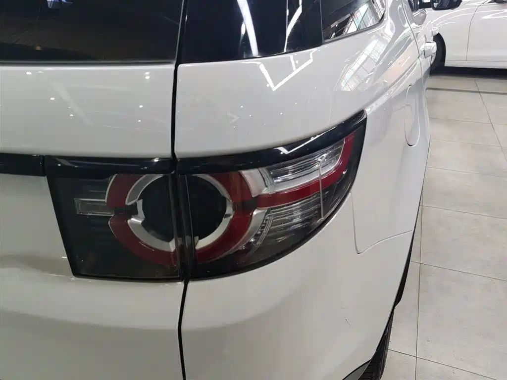 Land Rover Discovery Sport 2018 240PS PURE Edition фото 8