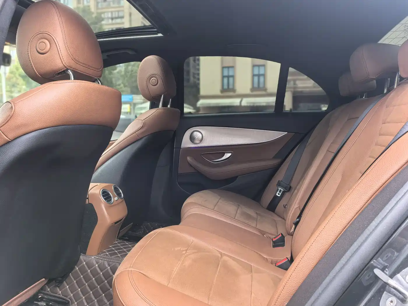 Mercedes-Benz E-Class 2017 E 200 Sport 4MATIC фото 17