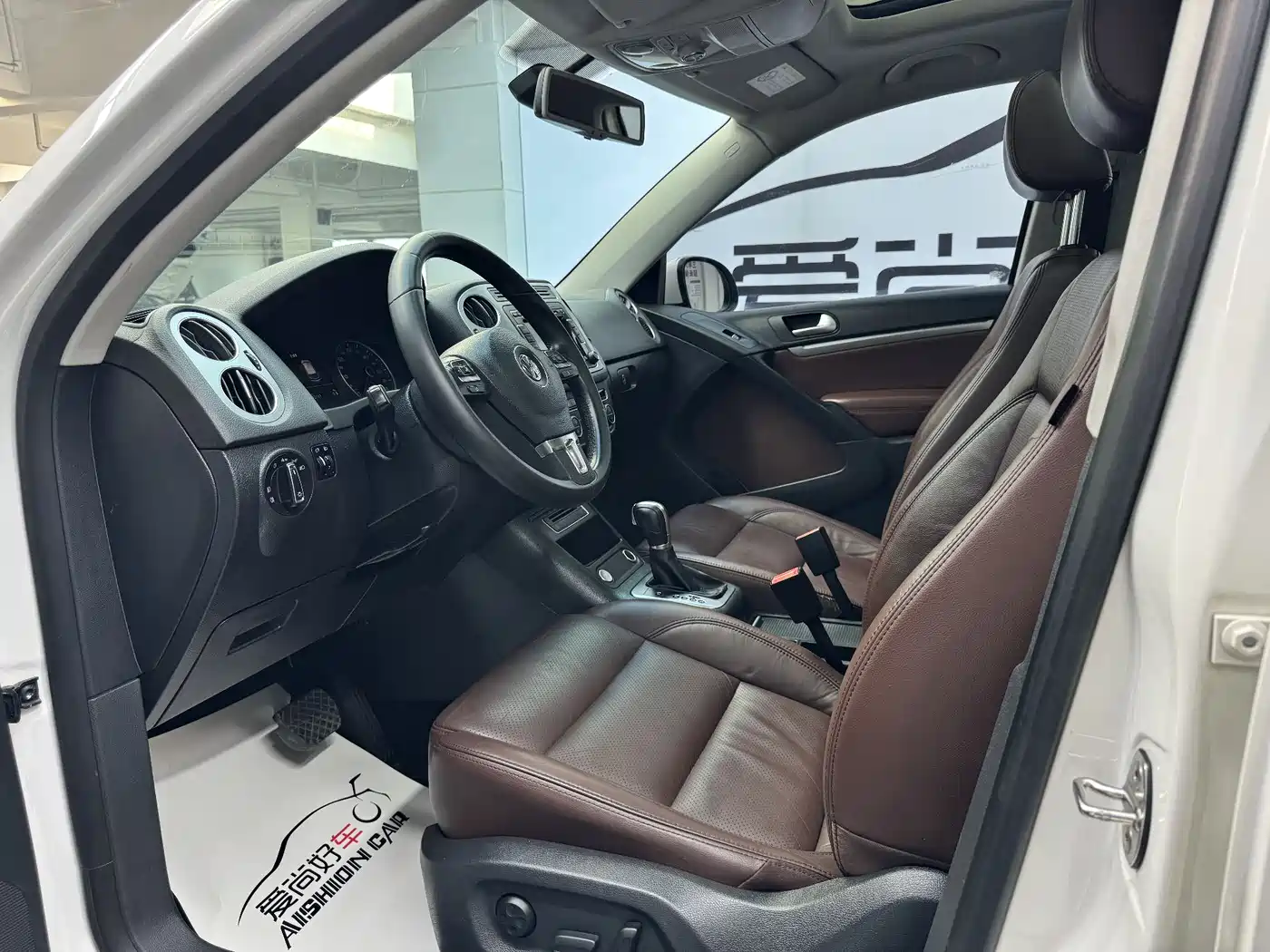 Volkswagen Tiguan 2015 1.8TSI Automatic 4WD Highline фото 8