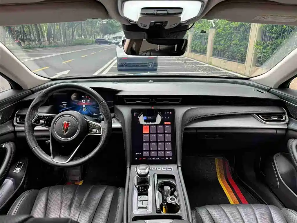 Hongqi H5 2023 2.0T Auto Smart Connect Flag Comfort фото 7
