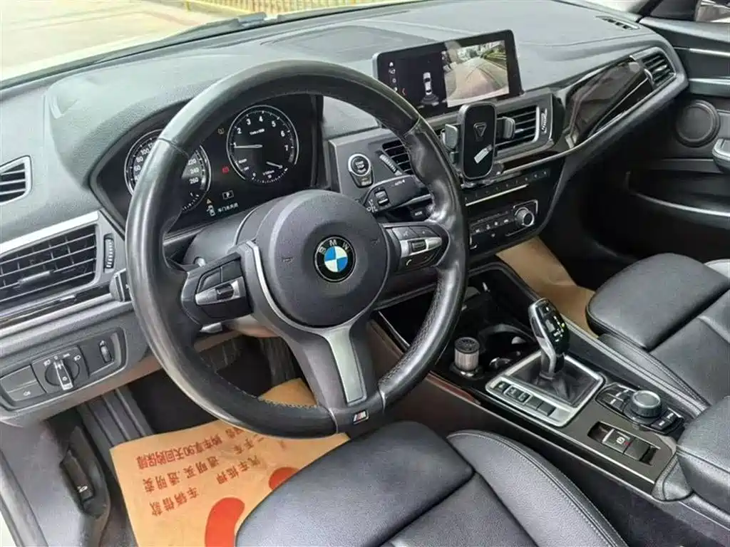 BMW 1 Series 2020 Model 120i M Sport Package фото 5