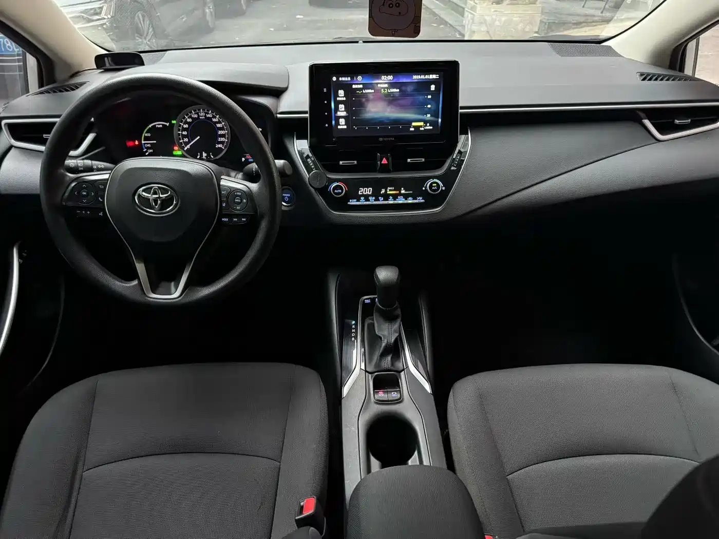Фото 9 - Toyota Corolla