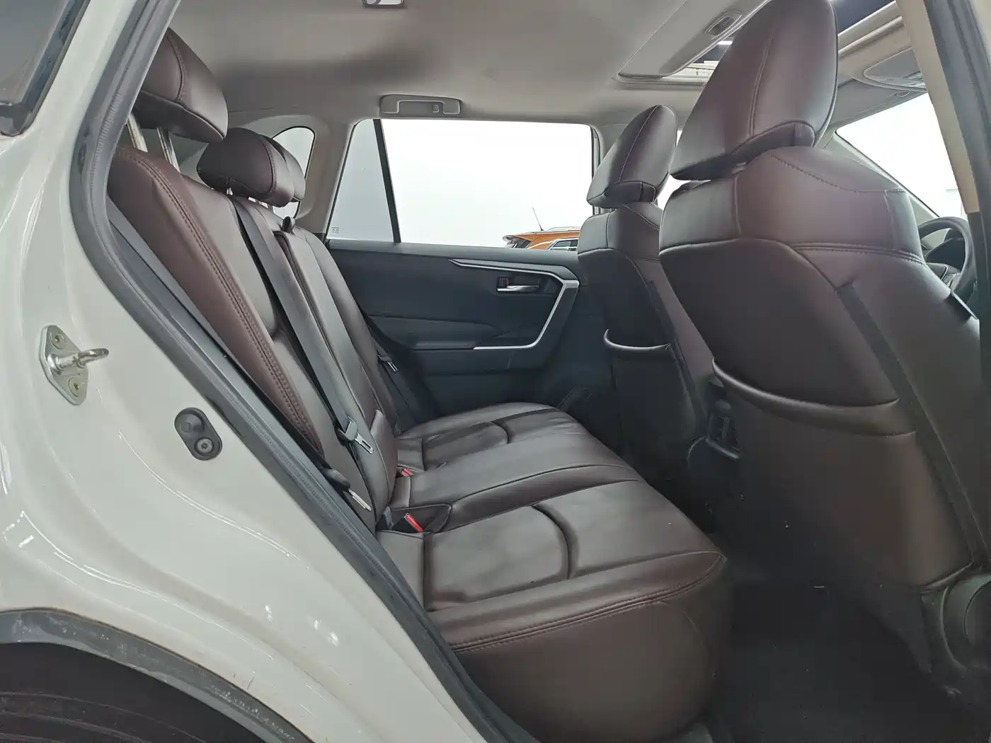 Toyota RAV4 Rongfang 2020 2.0L CVT 2WD Trend Edition фото 9